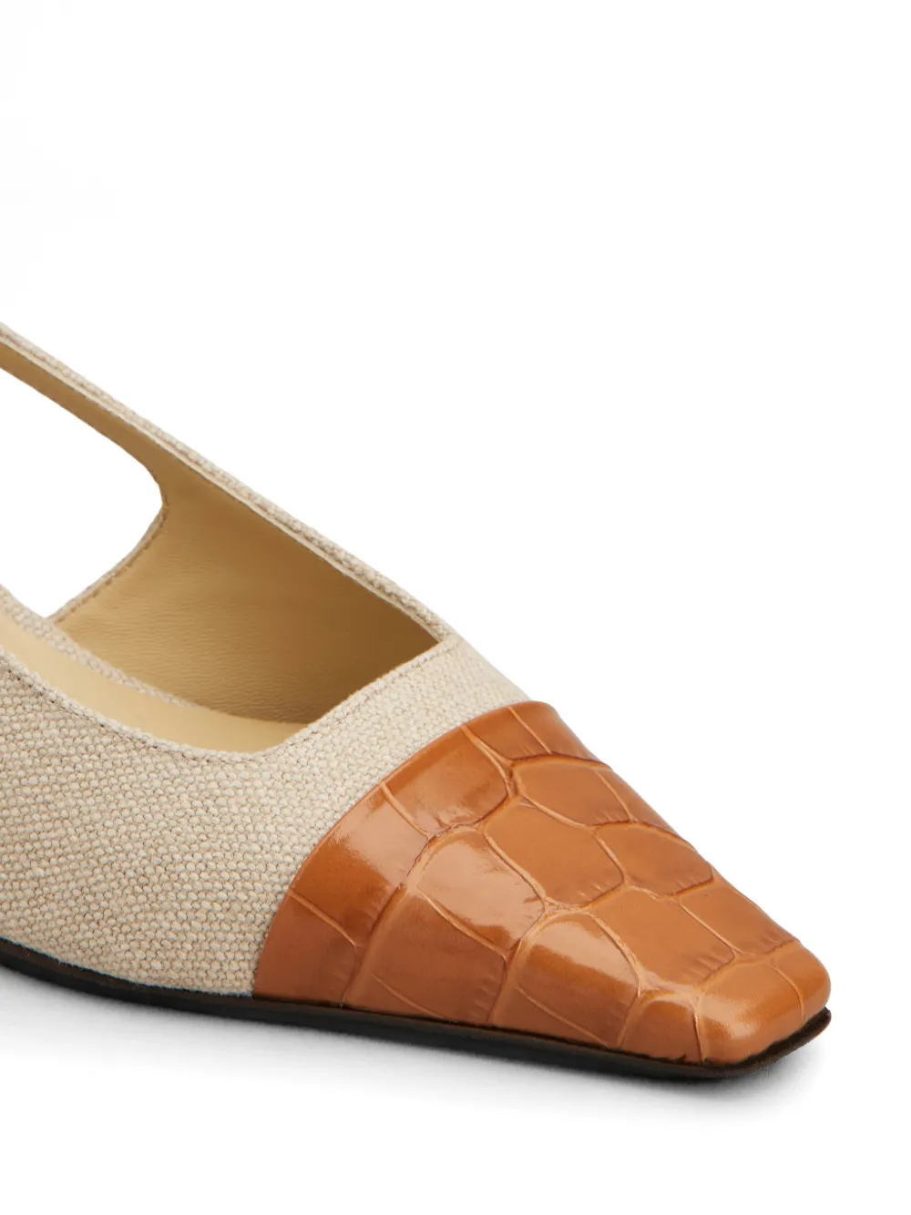 Tod's Pumps met krokodillen-reliëf en bandje Beige