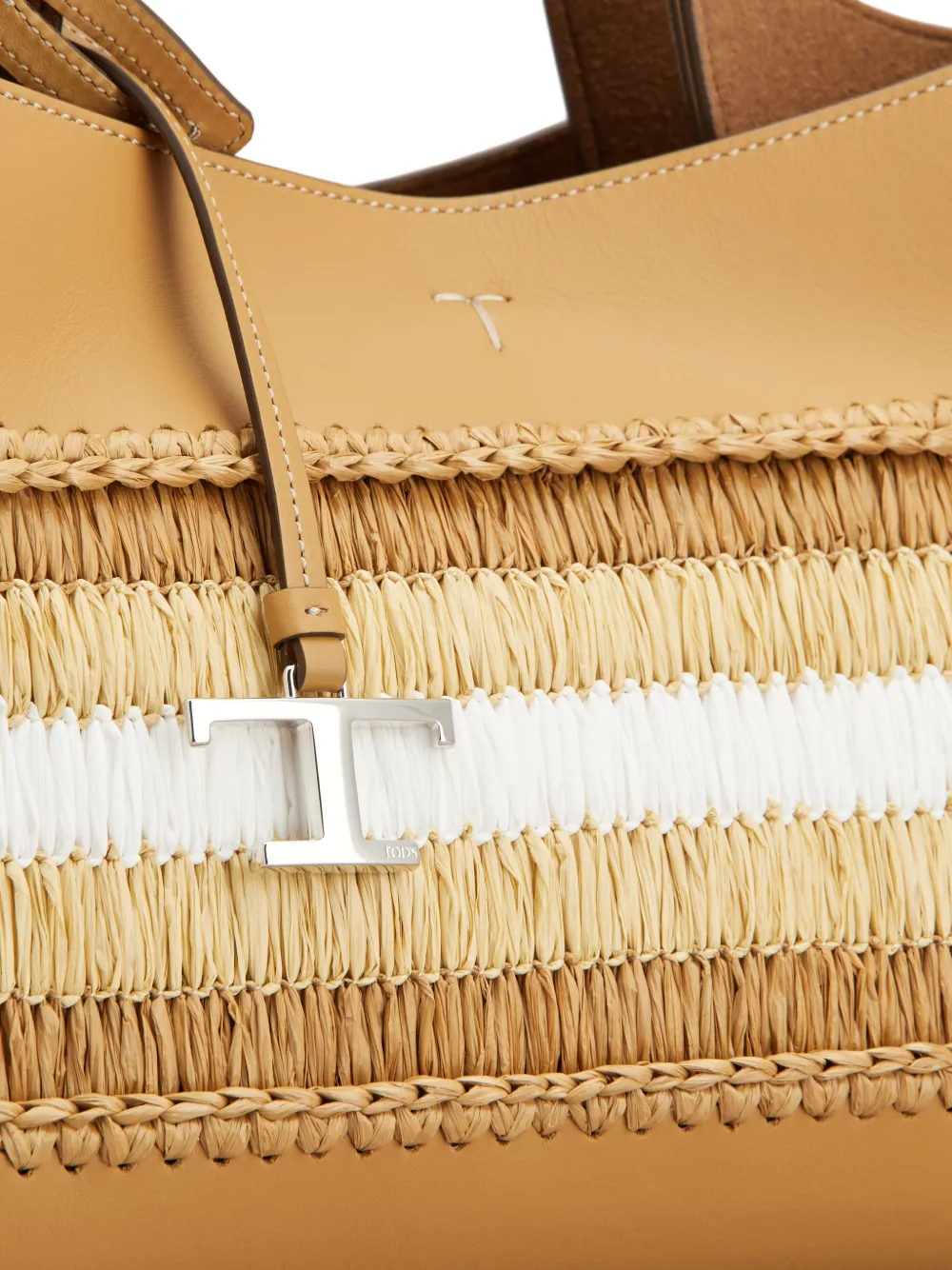 Tod's Shopper met hanger Beige