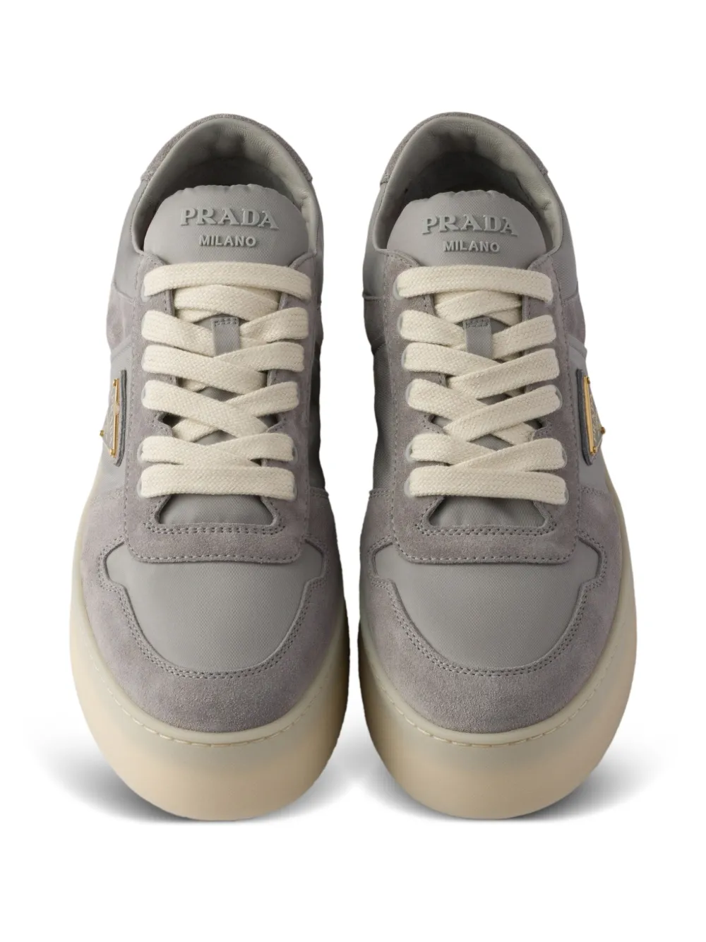 Prada Downtown Bold suède sneakers met plateauzool Grijs