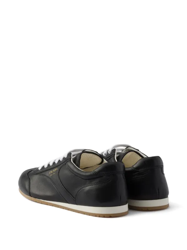Prada レースアップ レザースニーカー | ブラック | FARFETCH JP