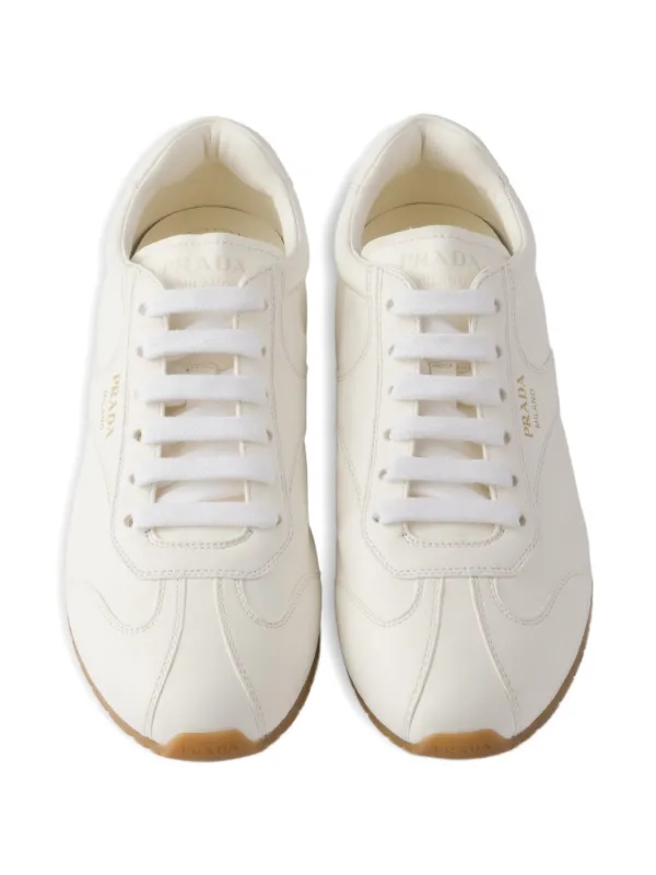 Prada レースアップ レザースニーカー | ホワイト | FARFETCH JP