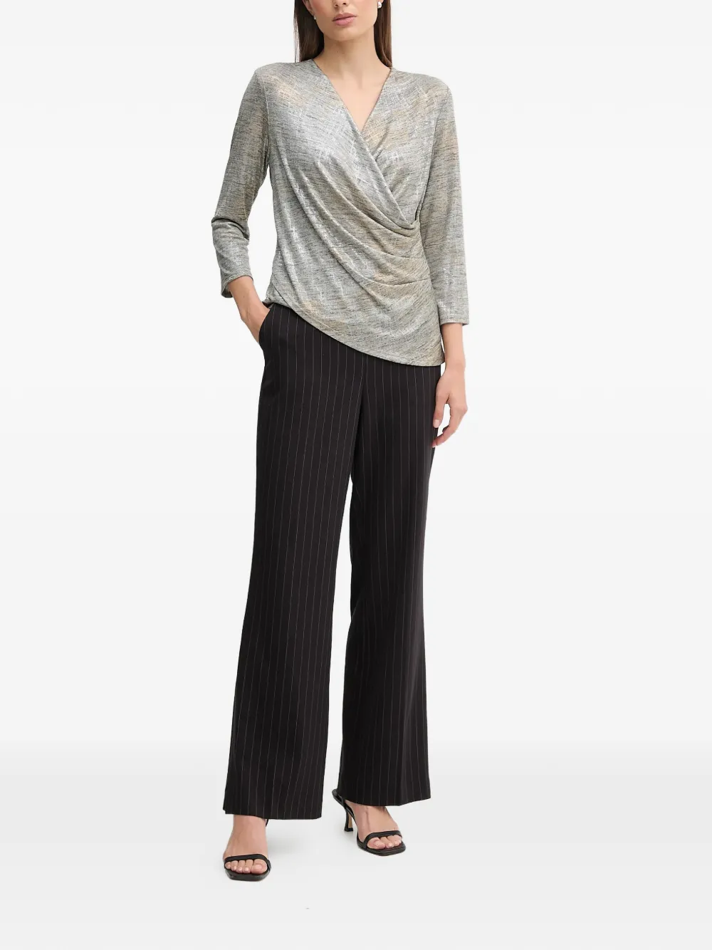 Joseph Ribkoff V-neck draped blouse | Blusas | Image 2