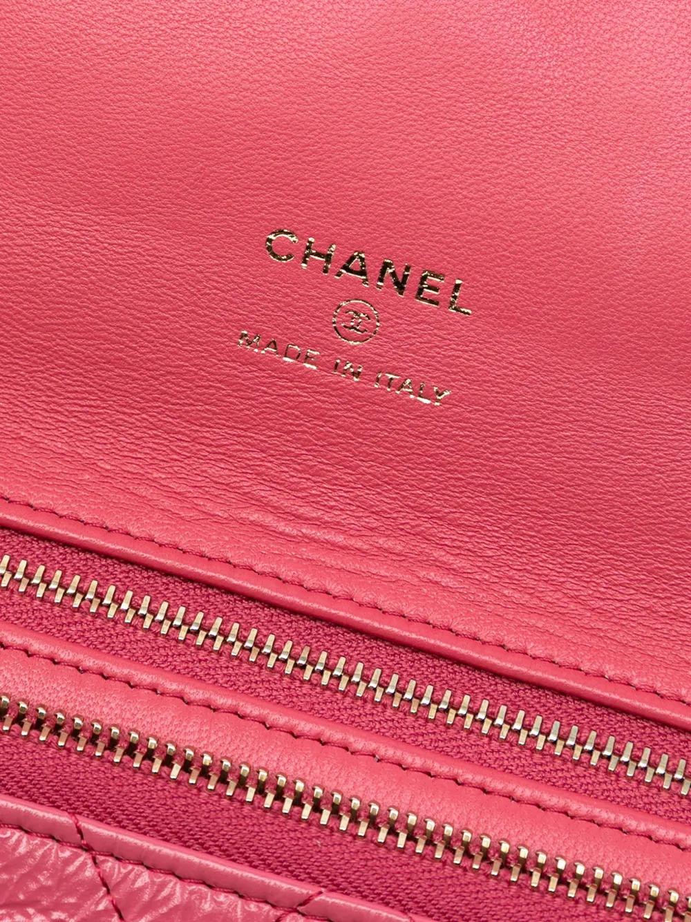 2019 Crumpled Calfskin 31 Clutch Bag