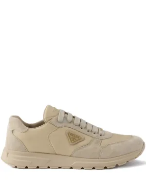 Prada フェイデッド スエードスニーカー | ブラウン | FARFETCH JP
