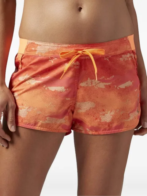Reebok shorts con estampado militar