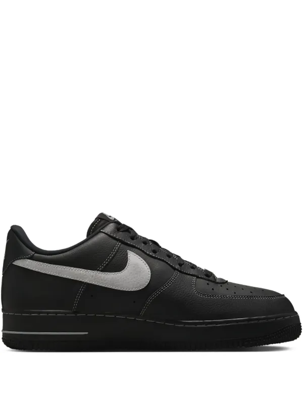 Nike Air Force 1 '07 LV8 スニーカー | ブラック | FARFETCH JP