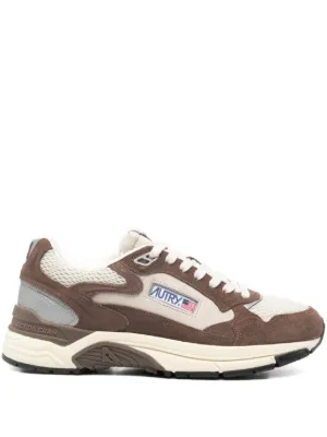 A BATHING APE® Bape Road Sta 1 スニーカー | ニュートラル | FARFETCH JP