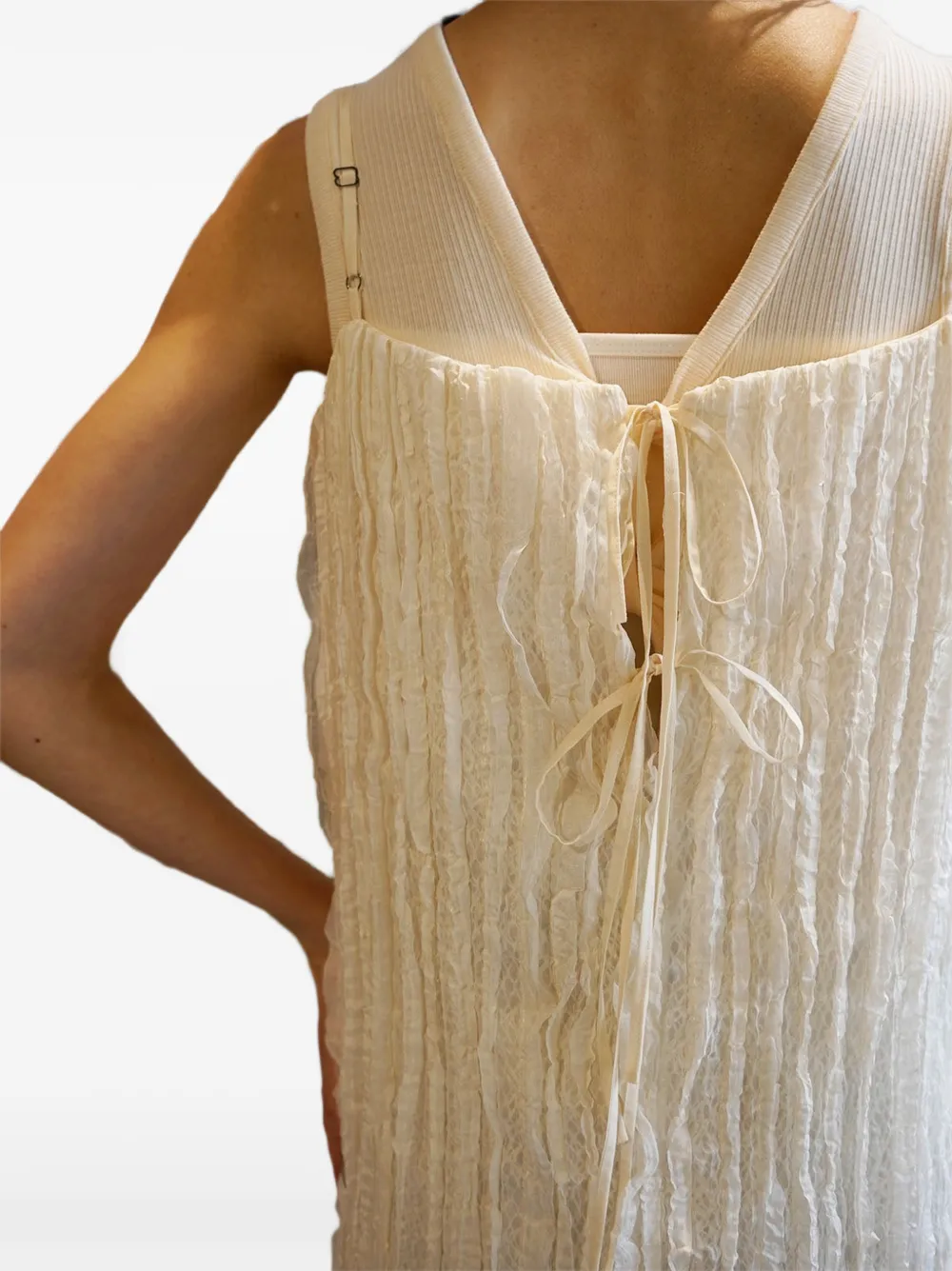 Muller Of Yoshiokubo Cami midi-jurk met ruches en kanten afwerking Beige