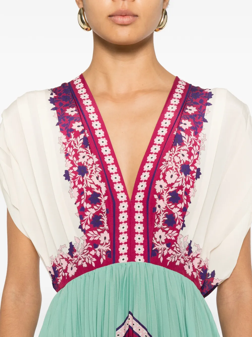 La DoubleJ Geplooide midi-jurk met V-hals en bloemenprint Beige