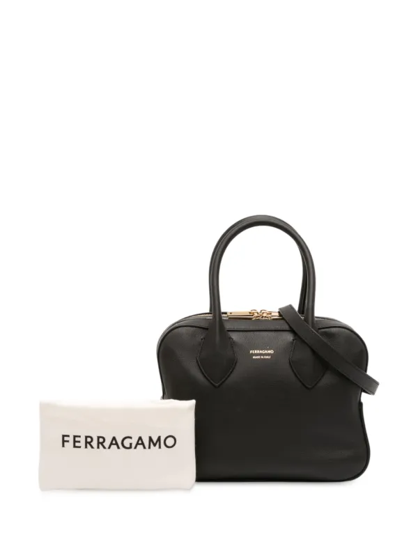 未使用に近い　美品　希少　フェラガモ　VIVA ブラックエナメル　７D 箱付き Ferragamo Pre-Owned 2000-2025 ミニ レザースター サッチェルバッグ