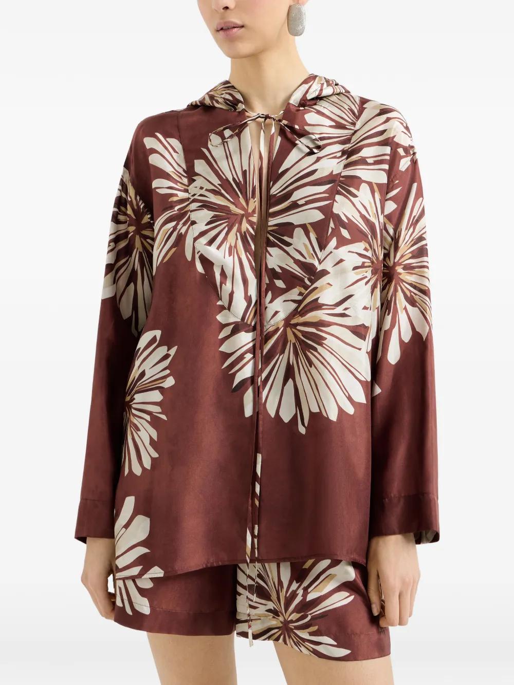 Brunello Cucinelli Zijden blouse met capuchon en bloemenprint Rood