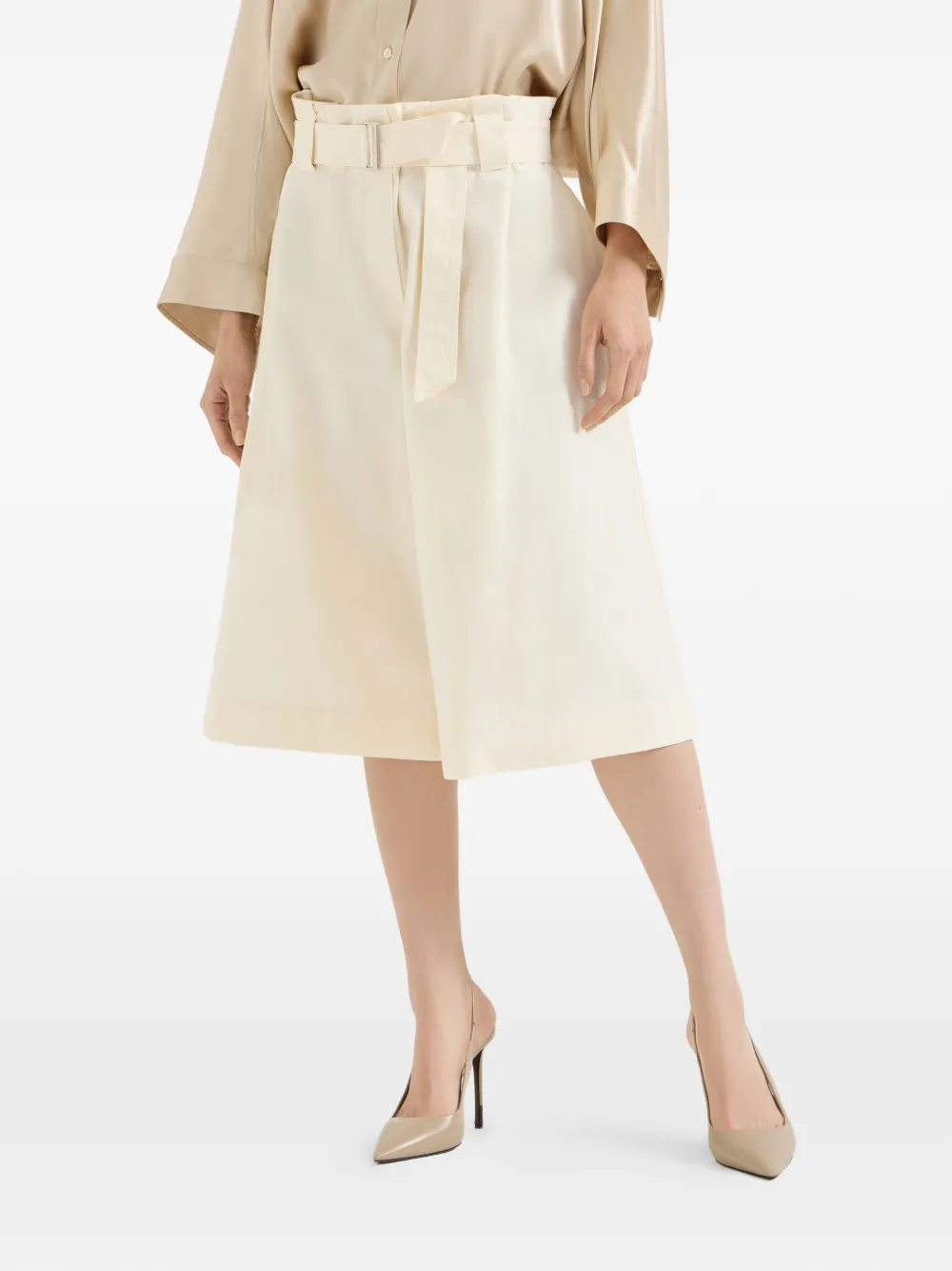 Brunello Cucinelli Katoenen bermuda shorts met paperbag taille Beige