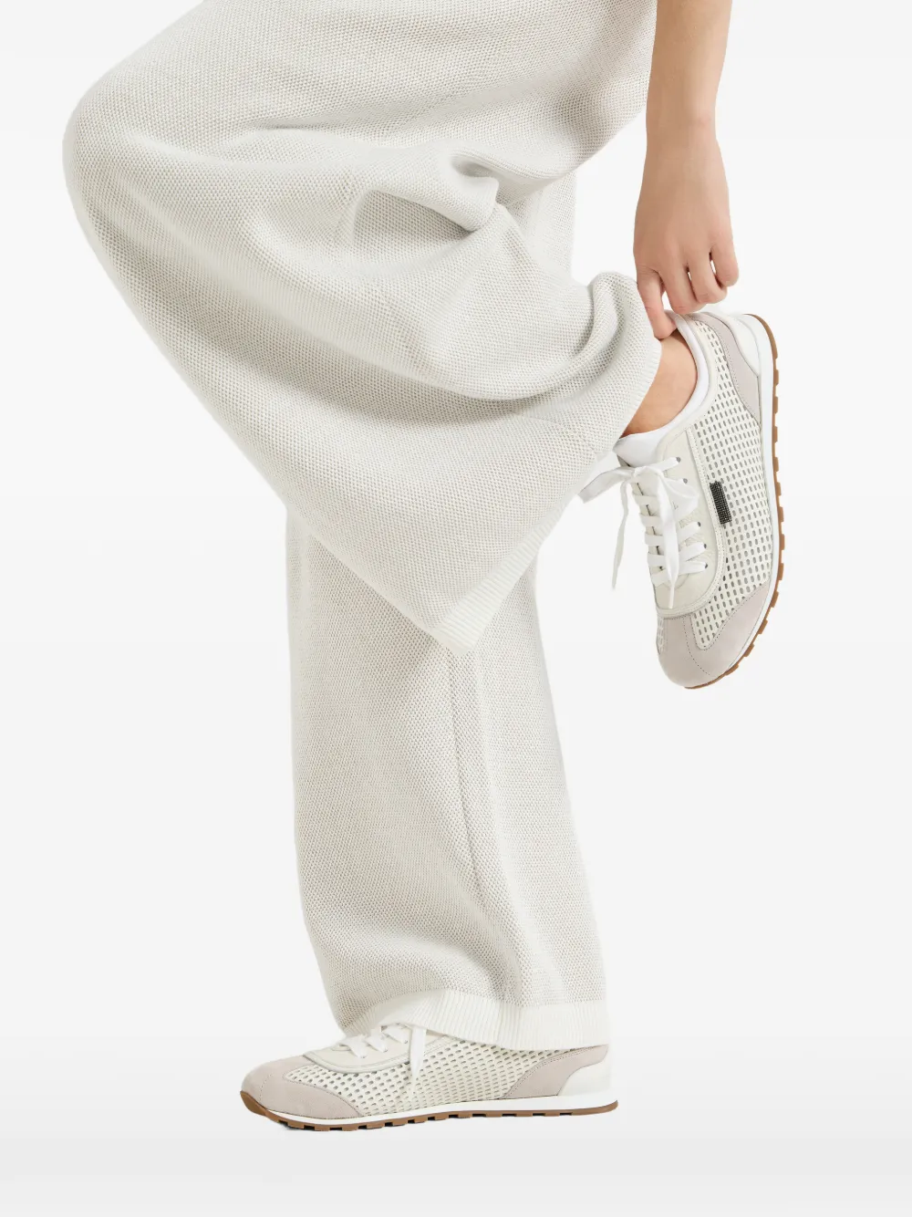 Brunello Cucinelli Suède sneakers met glanzende lus Beige