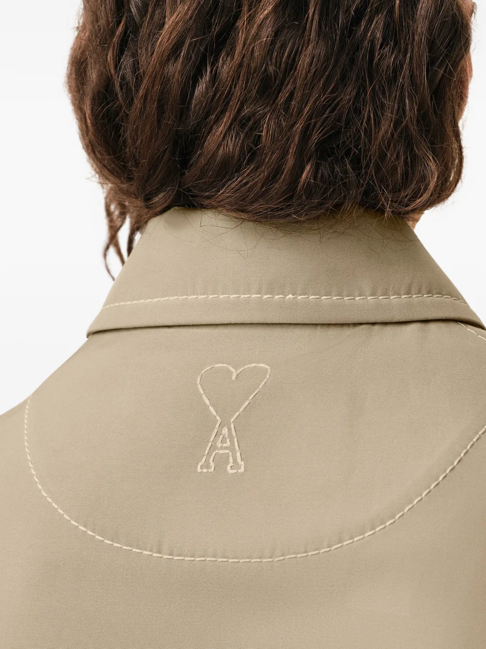 AMI Paris Katoenen jack met geborduurd hart en rits Beige