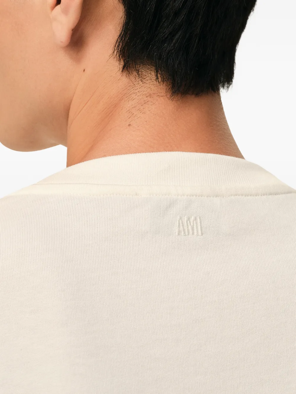 AMI Paris Ami de Coeur T-shirt met reliëf Beige