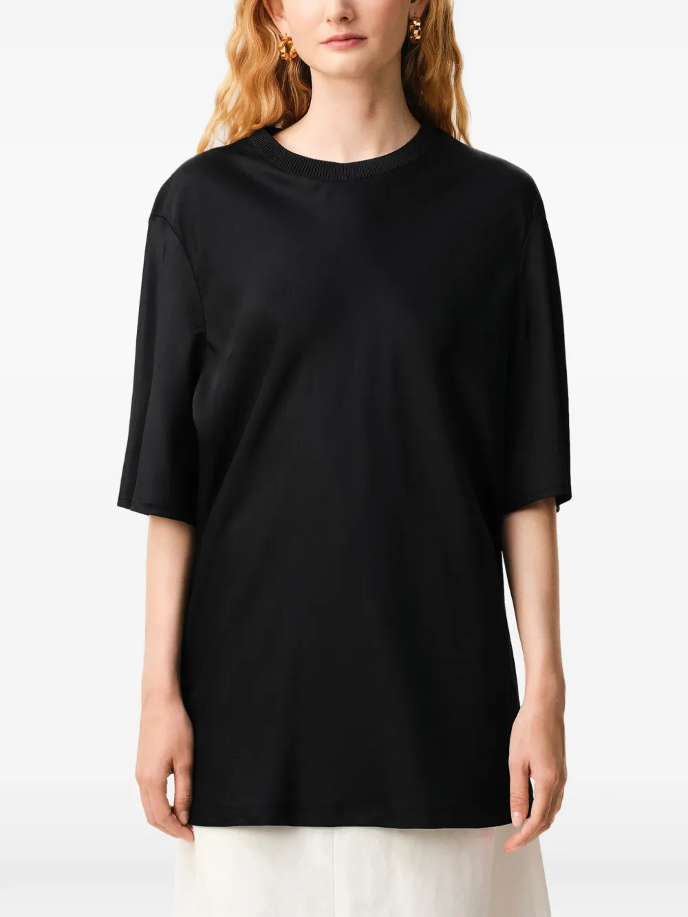AMI Paris Satijnen blouse met korte mouwen Zwart