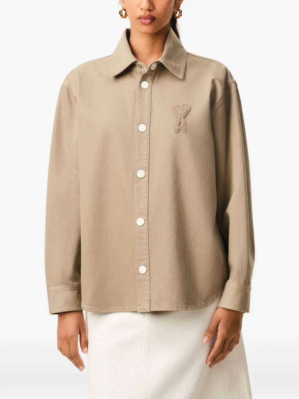 AMI Paris Overhemd met logopatch Beige