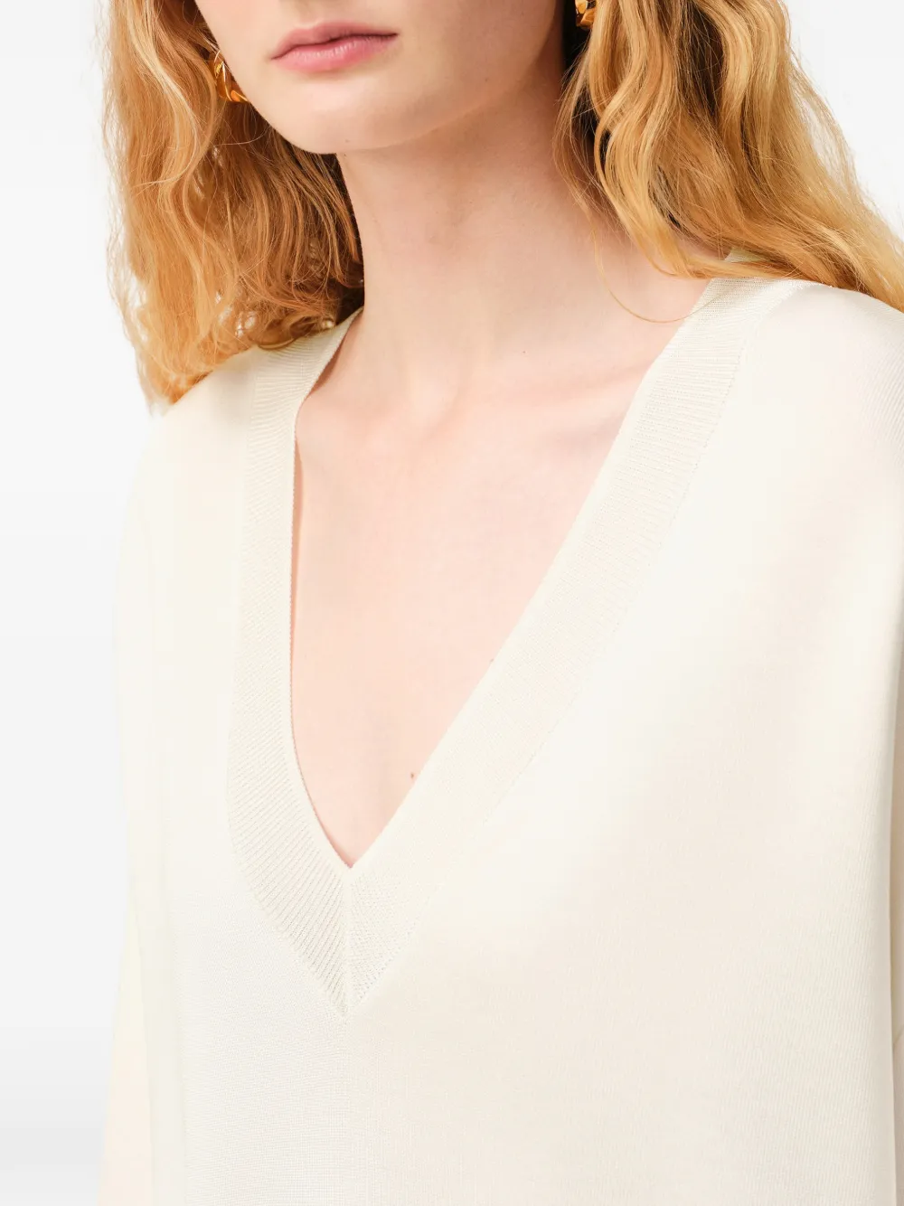 AMI Paris Trui met V-hals en korte mouwen Beige