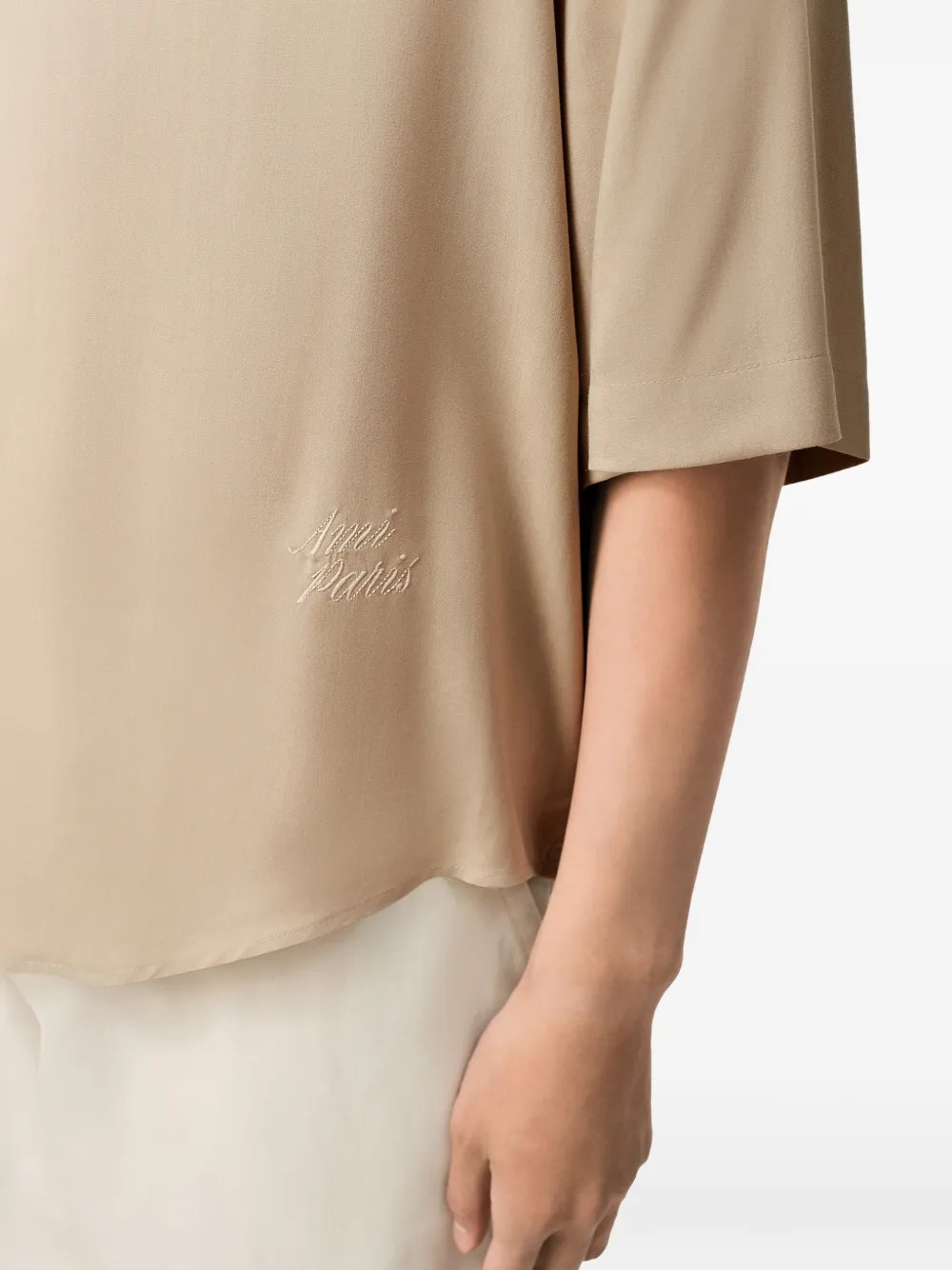 AMI Paris Shirt met borduurwerk en korte mouwen Beige