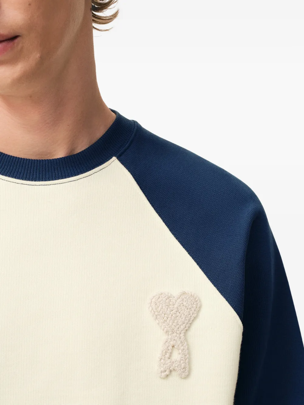 AMI Paris Ami De Coeur sweater met gebreide patch Beige