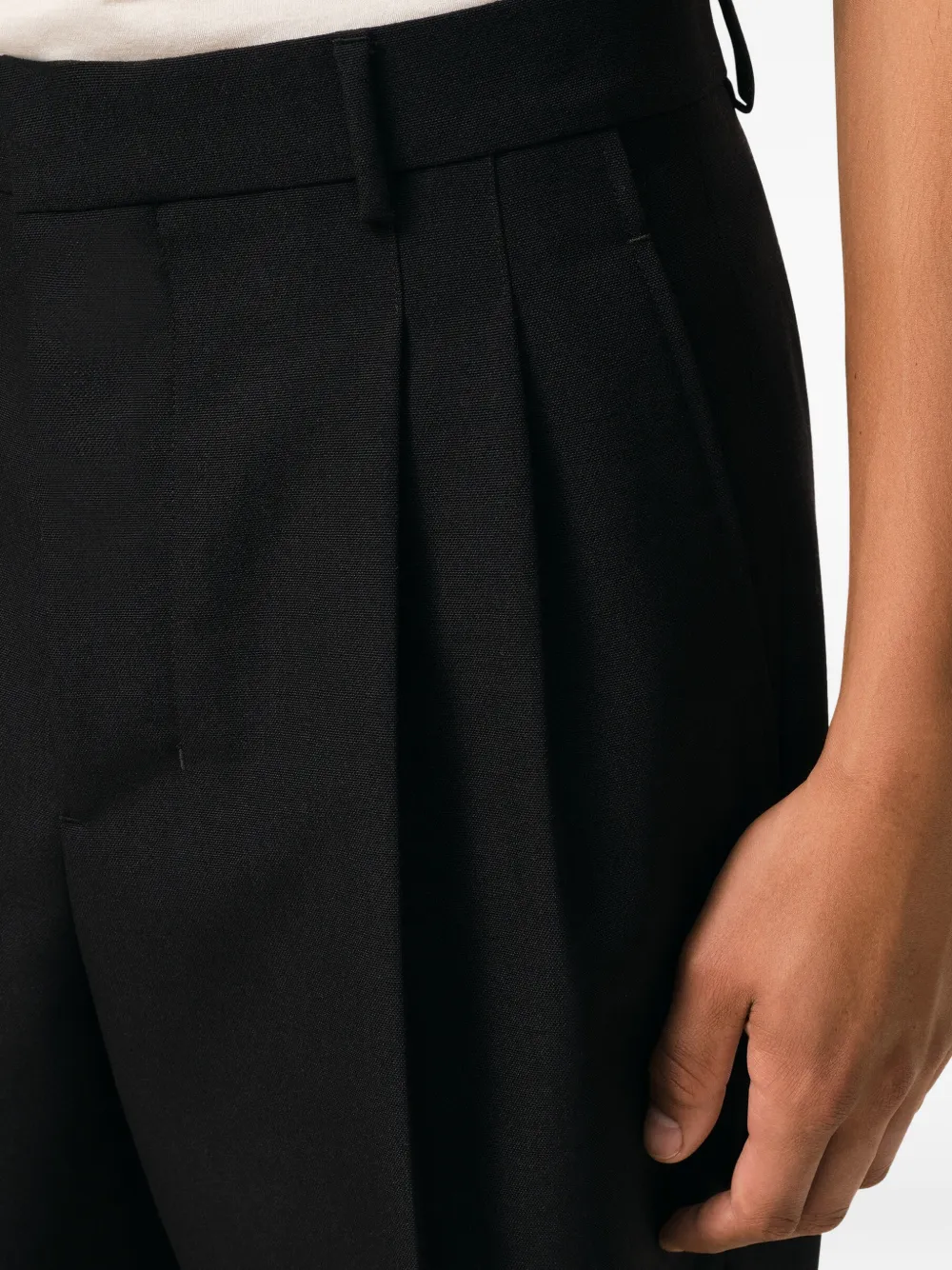 AMI Paris Geplooide high waist bermuda shorts Zwart