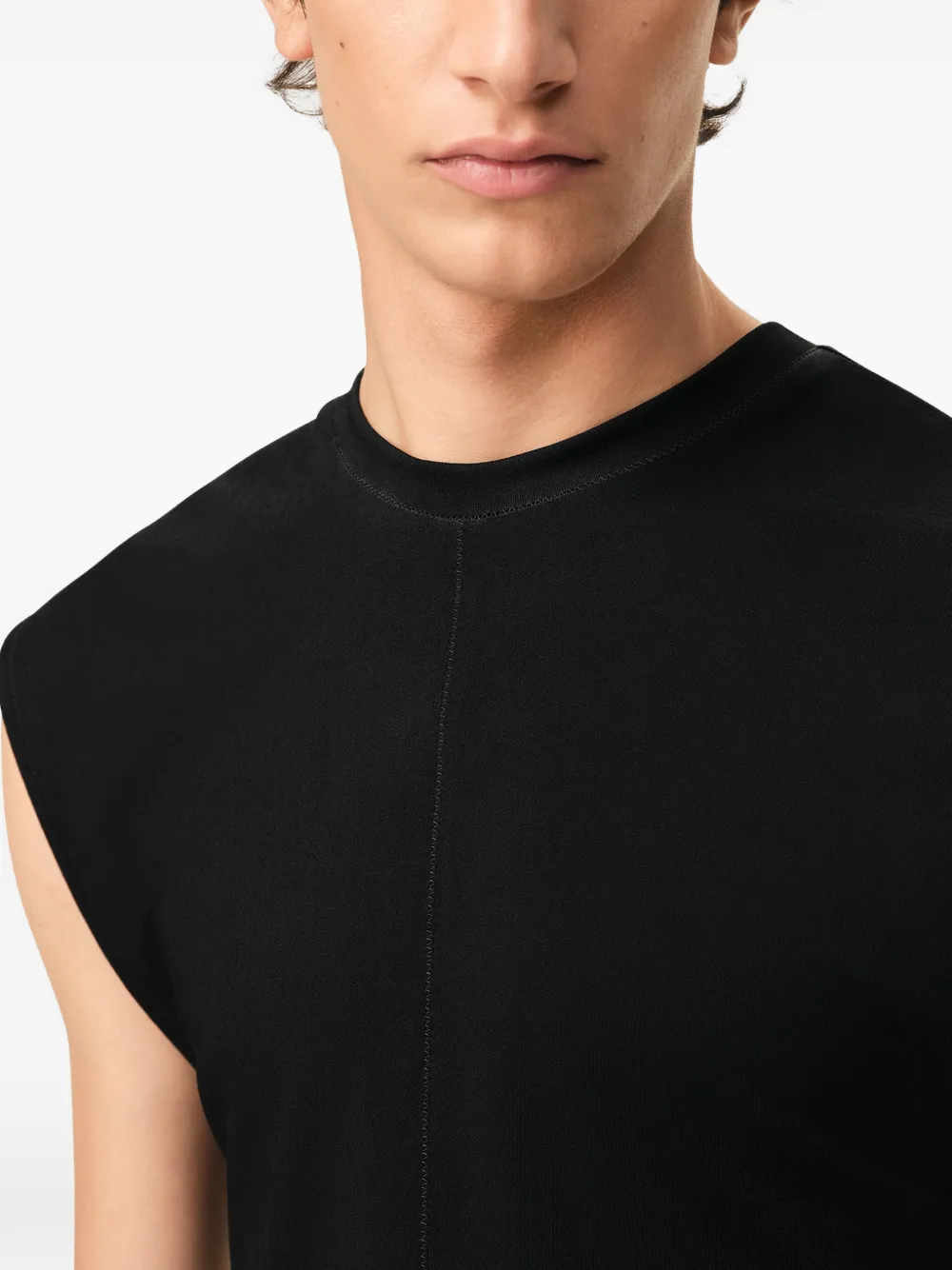 AMI Paris Mouwloze top met zigzag stiksel Zwart