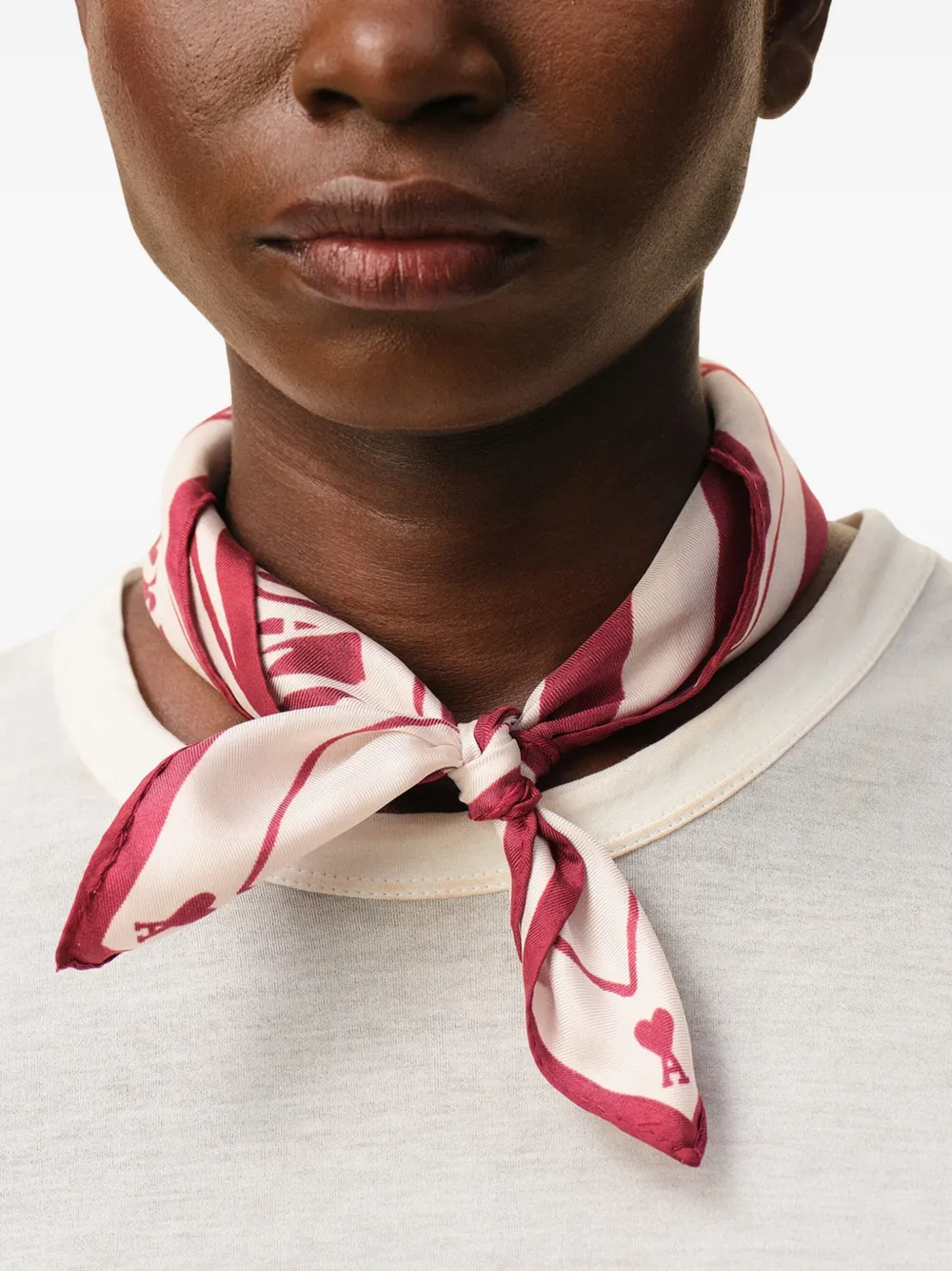 ami PLACE DES VICTOIRES シルクスカーフ AMI Paris Place Des Victoires Printed Scarf | Red | FARFETCH