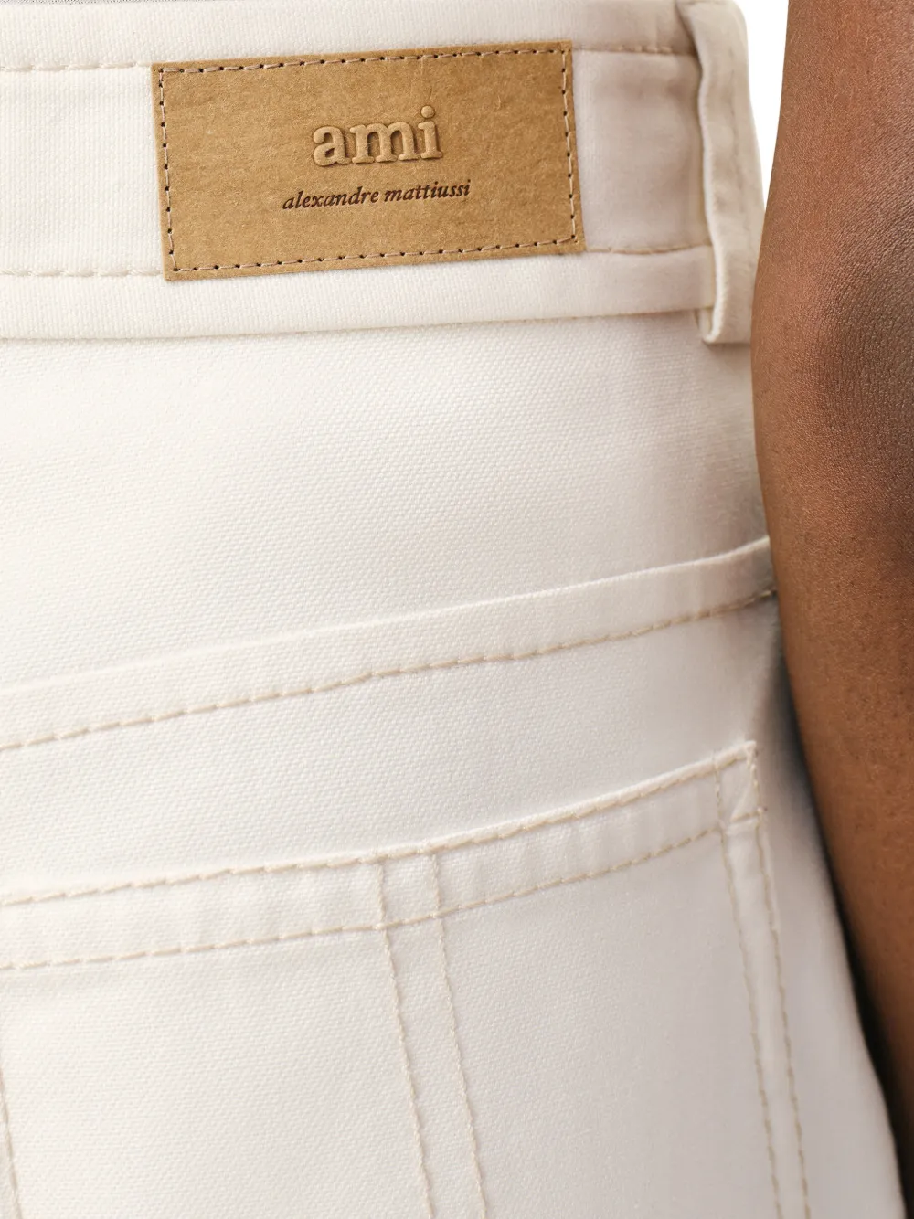 AMI Paris Katoenen flared jeans Beige