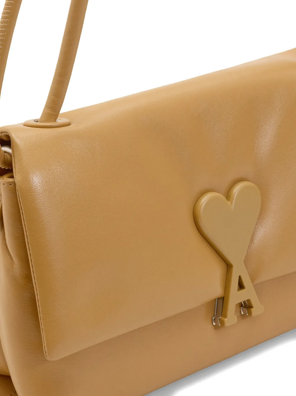 AMI Paris Voulez-Vous leren schoudertas Beige