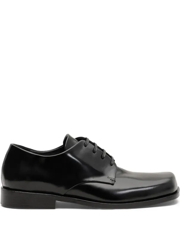 AMIPARISブラックレザーダービーシューズ ブラック レザー アナトミカルトゥ ダービーシューズ ブラック | AMI PARIS