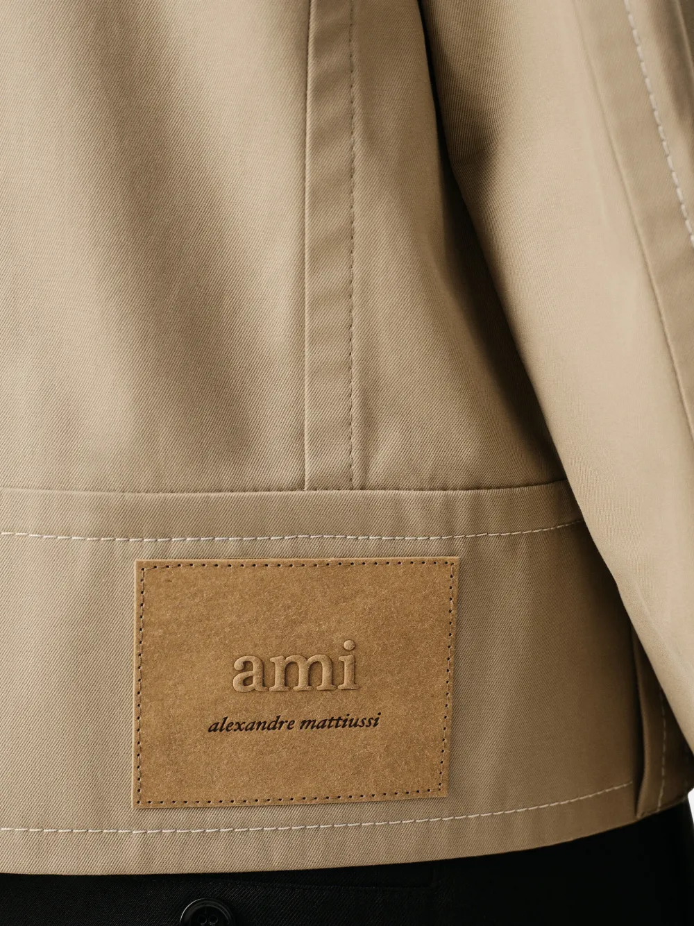 AMI Paris Cropped jack Beige