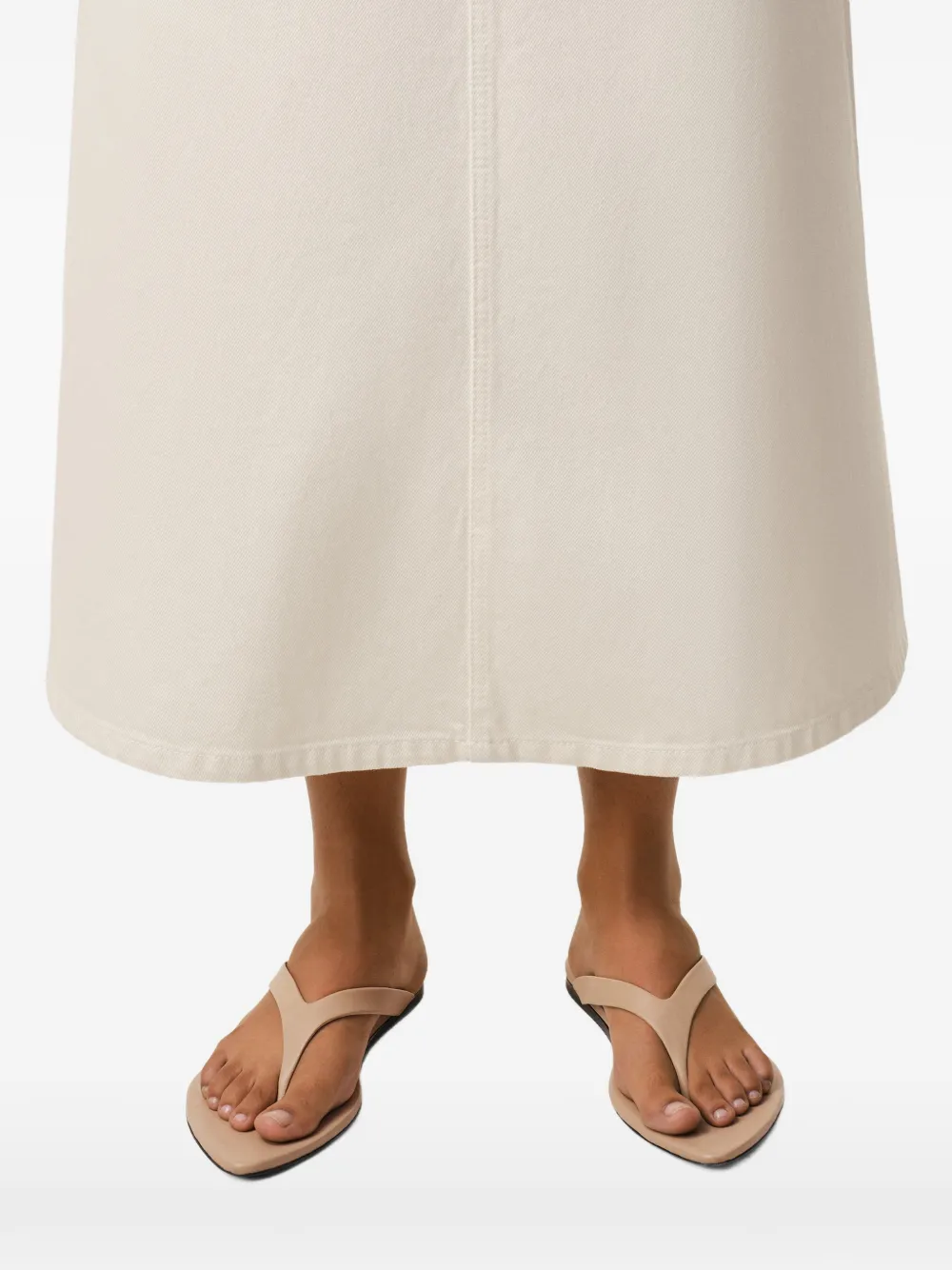 AMI Paris Sandalen met puntige neus Beige