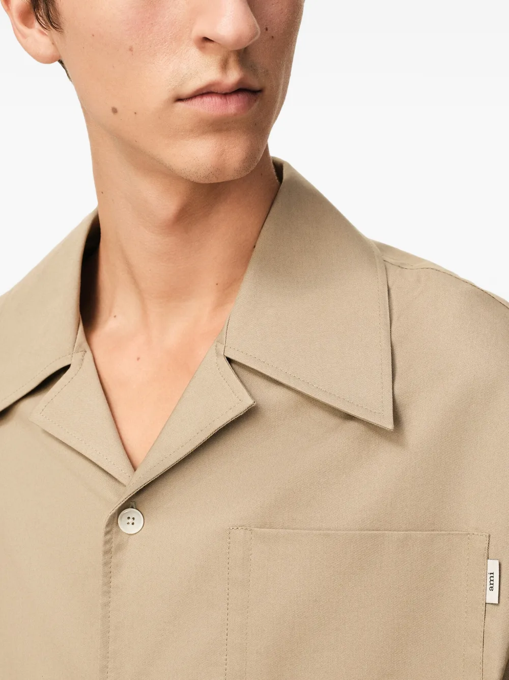 AMI Paris Shirt met korte mouwen en campkraag Beige