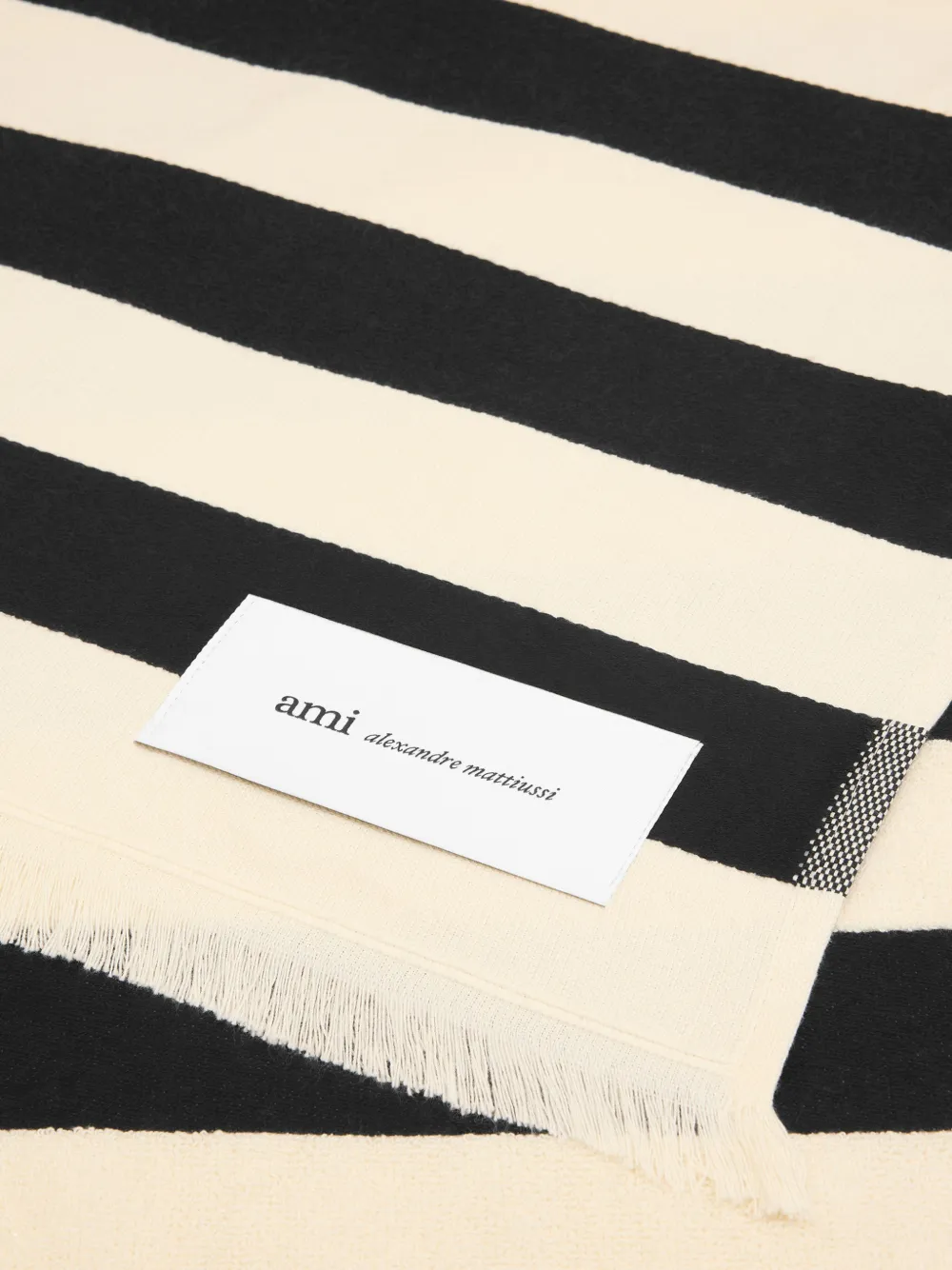  Ami Paris Stripes Beach Towel - Neutrals 