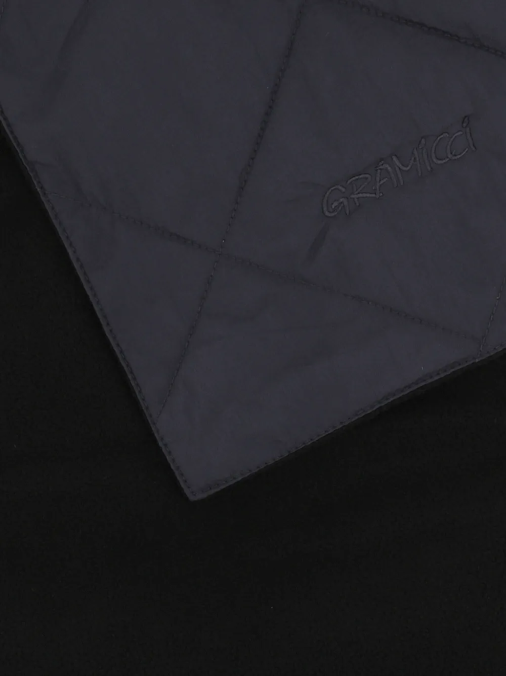 Gramicci quilted scarf | Image 2