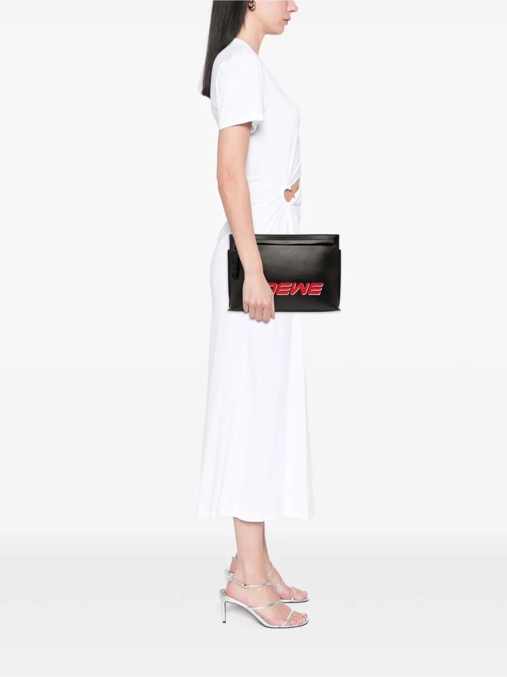 Loewe Pre-Owned 2016 Leather Logo T Pouch clutch bag | Pre-Owned | Image 2