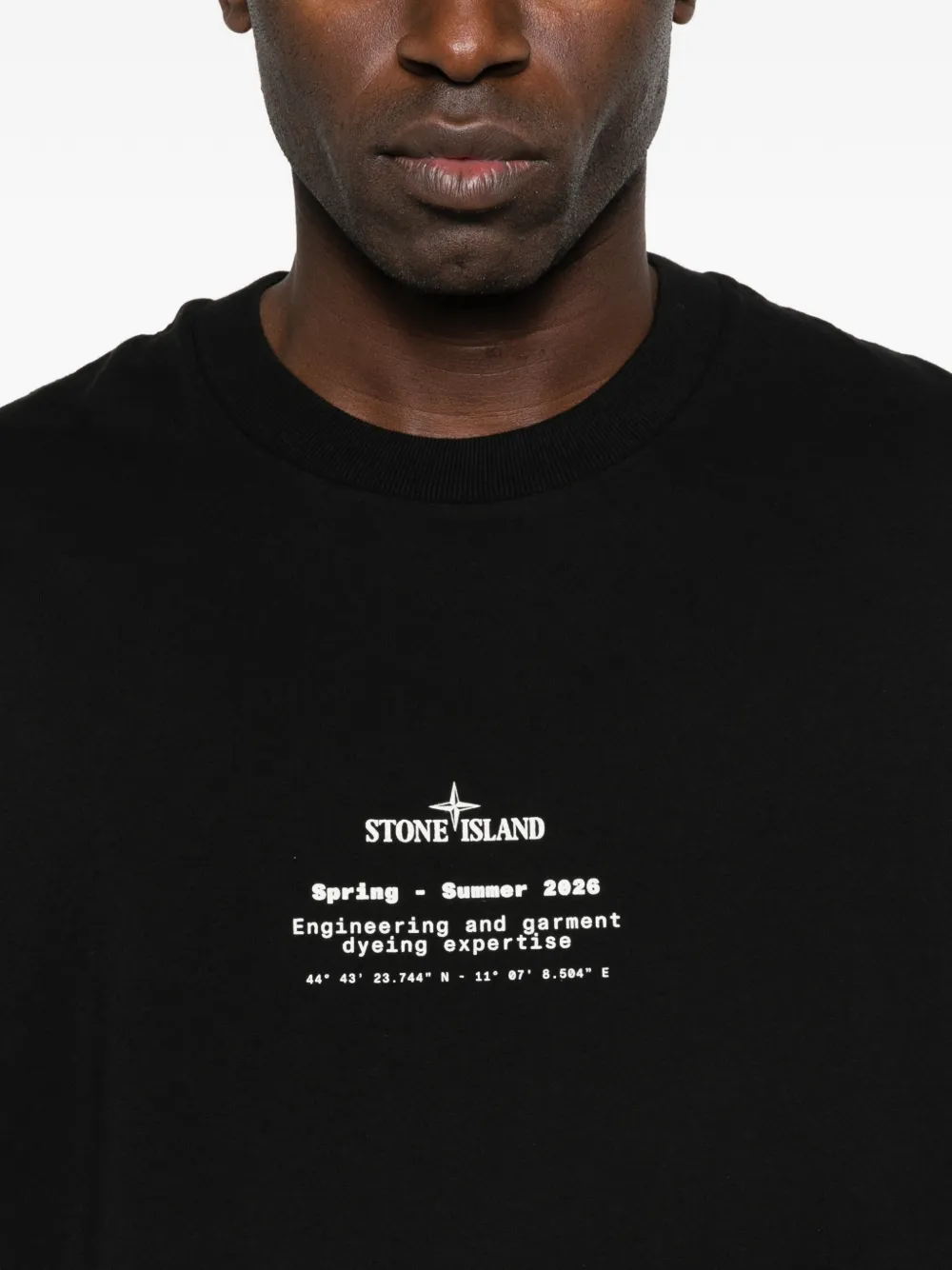 Stone Island 2100001 logo-print T-shirt | Black | FARFETCH
