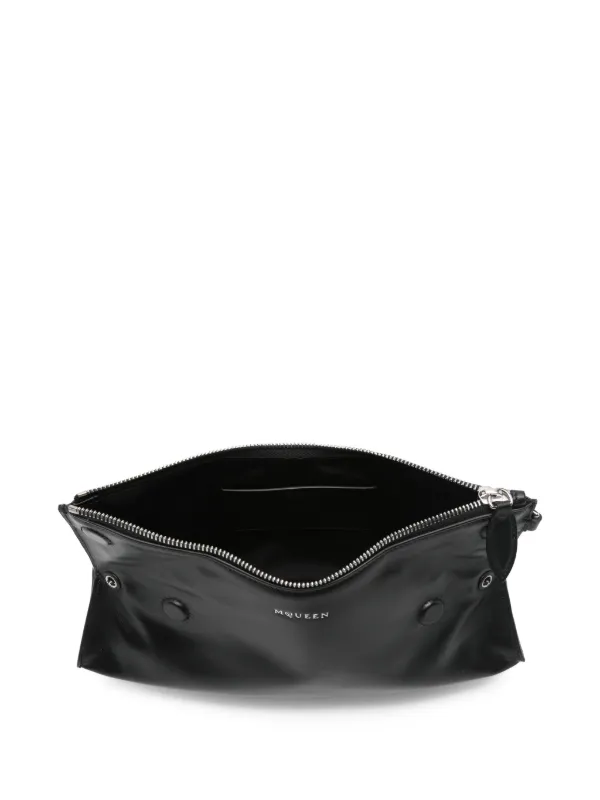 Alexander McQueen Manta Zip Clutch Bag | Black | FARFETCH