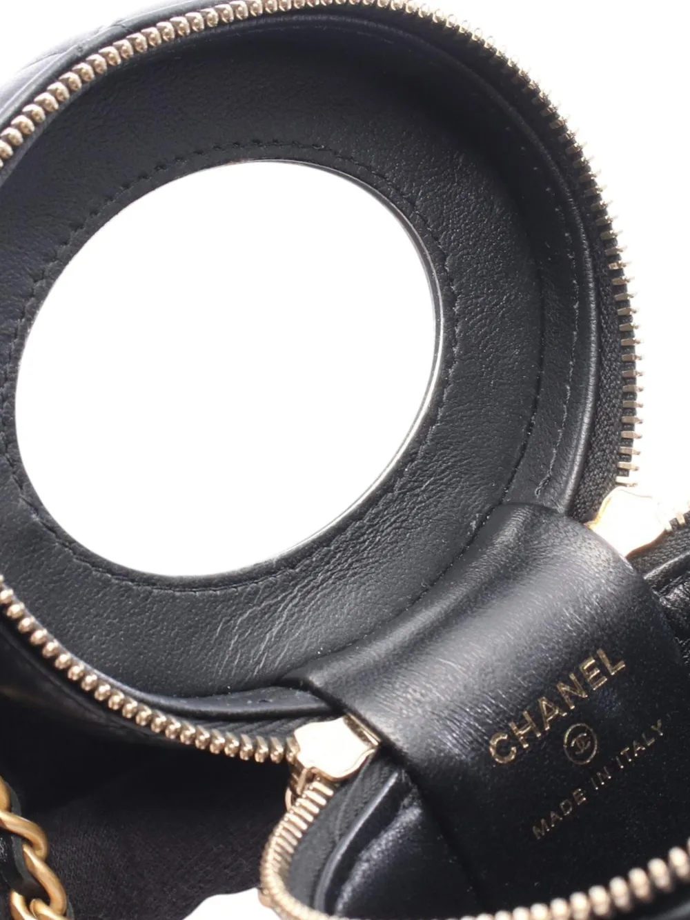 CHANEL Pre-Owned 2021-2025 Mini Quilted Lambskin Metal Top Handle Vanity Case crossbody bag - Nero