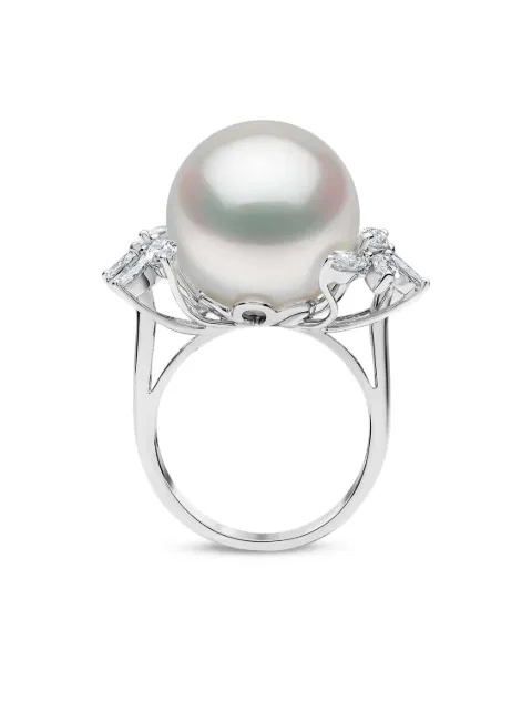 Yoko London Duchess diamond and pearl ring