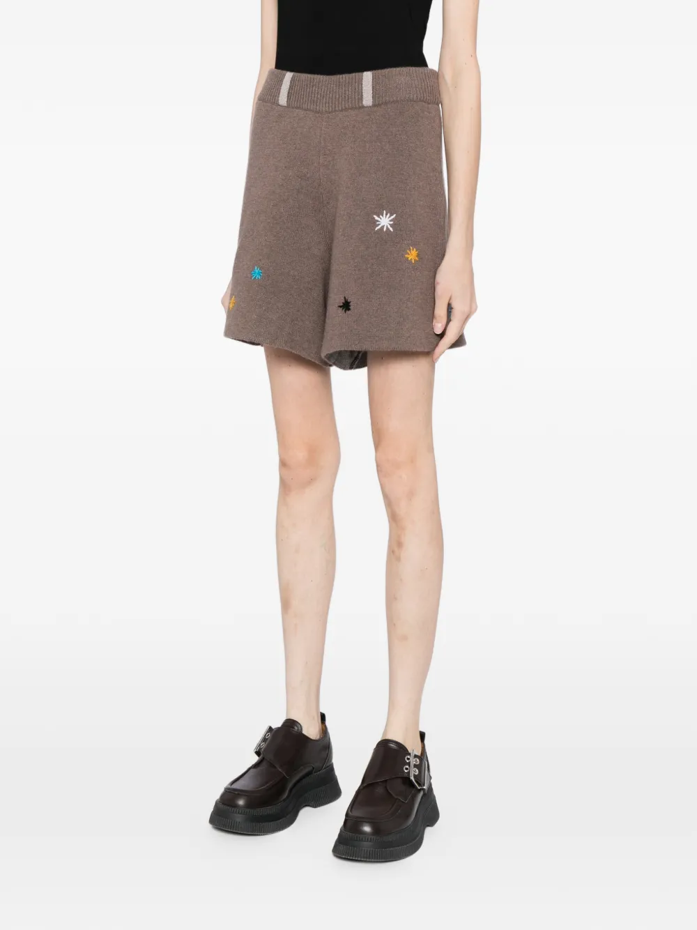  Yanyan Knits Star-embroidered Shorts - Brown 