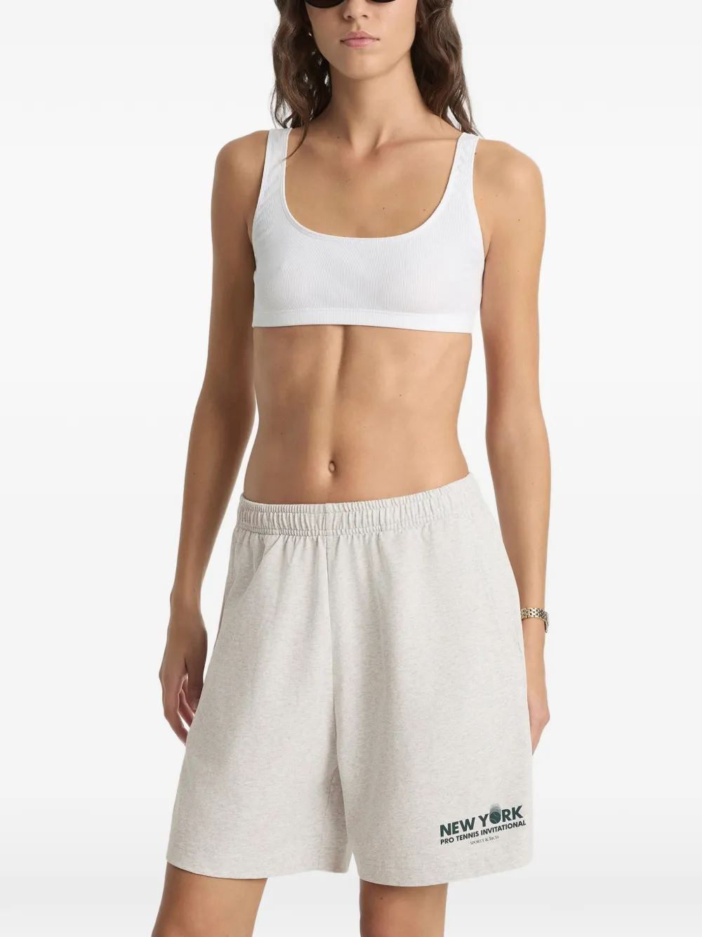 Sporty & Rich Elastische trainingsshorts met print Grijs