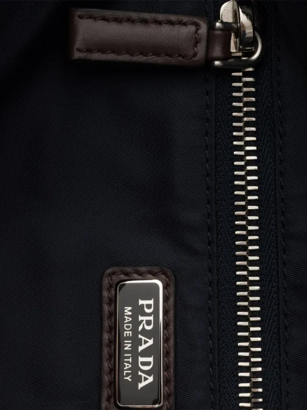 Prada Speedrock Re-Nylon logo-plaque Wash Bag | Blue | FARFETCH ID