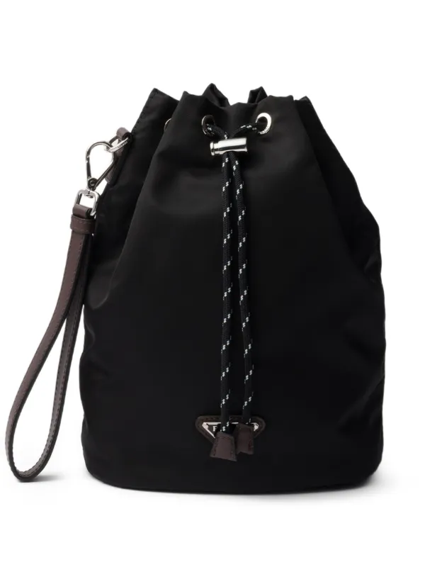 5月中旬-6月頭発送】PRADA ブラック ナイロン ポーチ 5月中旬-6月頭