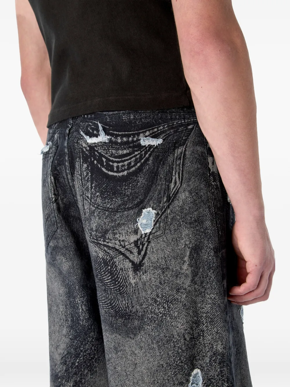 CamperLab Gerafelde denim shorts Zwart