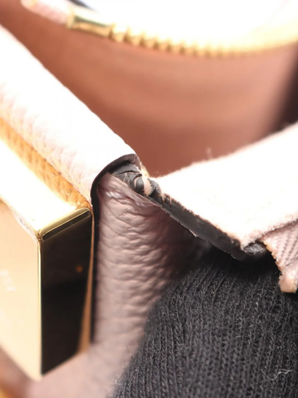 Louis Vuitton Pre-Owned 2021 Monogram Giant Empreinte By The Pool Marshmallow PM satchel | Pre-Owned | Image 2