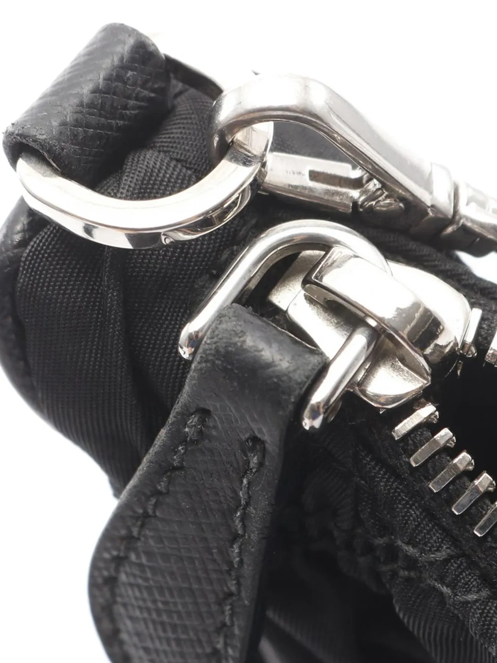 Prada Pre-Owned 2000-2013 Tessuto Gaufre Re Edition shoulder bag | Pre-Owned | Image 2