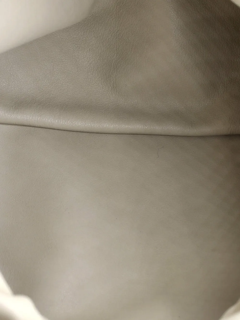 Pre-owned Bottega Veneta The Chain Pouch Leather Shoulder Bag In Neutral