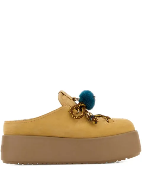 FENDI Mule de coouro nubuck com pompom