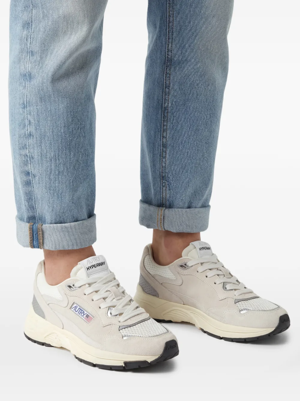 Autry Hyperway suède sneakers Beige